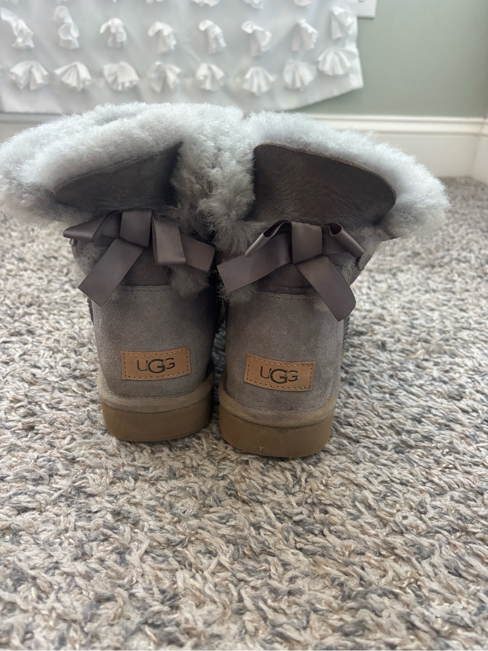 Ugg boots - Picture 2 of 4